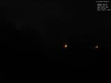 03 : 00