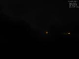 03 : 32