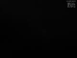 06 : 00