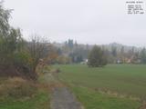 12 : 00