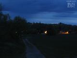 21 : 04