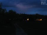 21 : 08