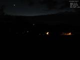 22 : 04