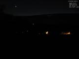22 : 08