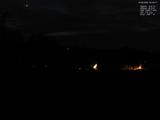22 : 04