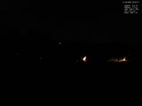 03 : 32