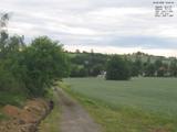 19 : 04