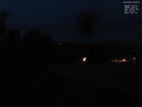 22 : 00