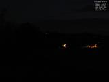 03 : 32