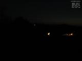 23 : 04