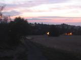 22 : 04