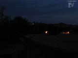 04 : 00