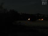 02 : 00