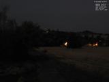 23 : 00