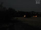 23 : 08