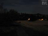 23 : 04
