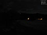 23 : 00