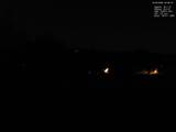 22 : 08