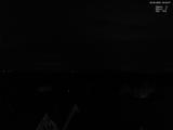 02 : 00