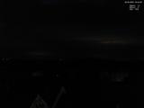 03 : 04