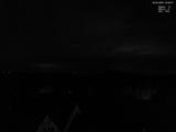 03 : 08