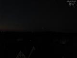 03 : 00