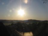 06 : 00