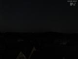 23 : 04