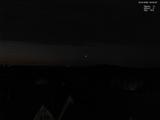 03 : 00