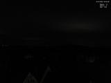 03 : 00