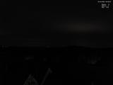 03 : 32