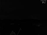 03 : 00