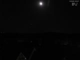 03 : 00
