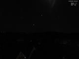03 : 32