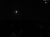 03 : 08