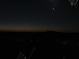 04 : 32
