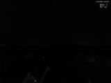 02 : 00