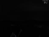 23 : 00