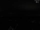 03 : 00