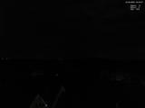 03 : 00