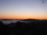 06 : 00