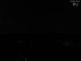 23 : 00