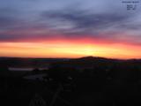 06 : 00