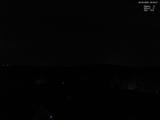 22 : 00
