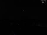 03 : 00
