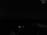 23 : 00