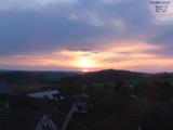 05 : 44