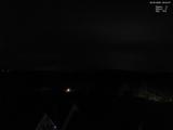 03 : 04