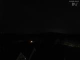 03 : 32