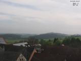 09 : 40